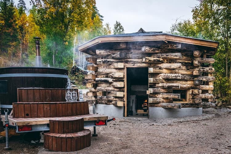 Hugo Villas And Smoke Saunas — photo