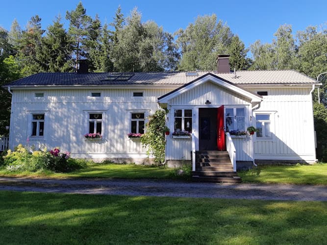Mäkilaurila — photo