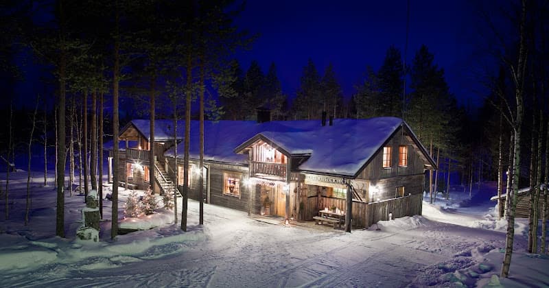 Wilderness Lodge Isokenkäisten Klubi — photo
